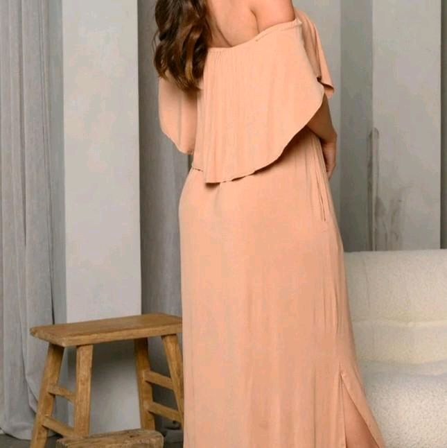 Arlene off the shoulder Maxi Dress $10.00 - Goldie B & Co Boutique