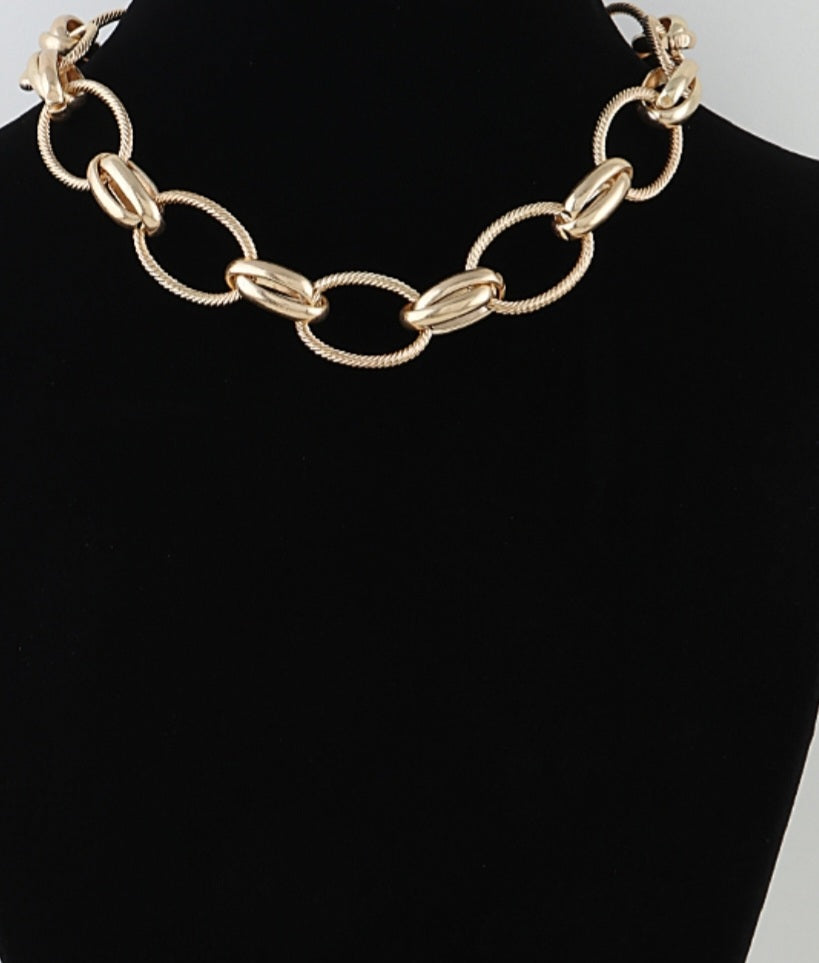 Matte Finish Link Necklace
