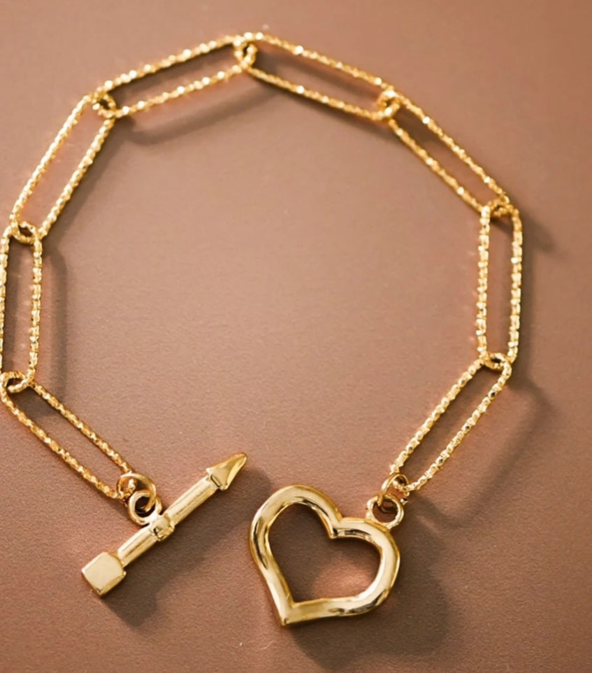 Toggle Heart link Bracelet - Goldie B & Co Boutique  