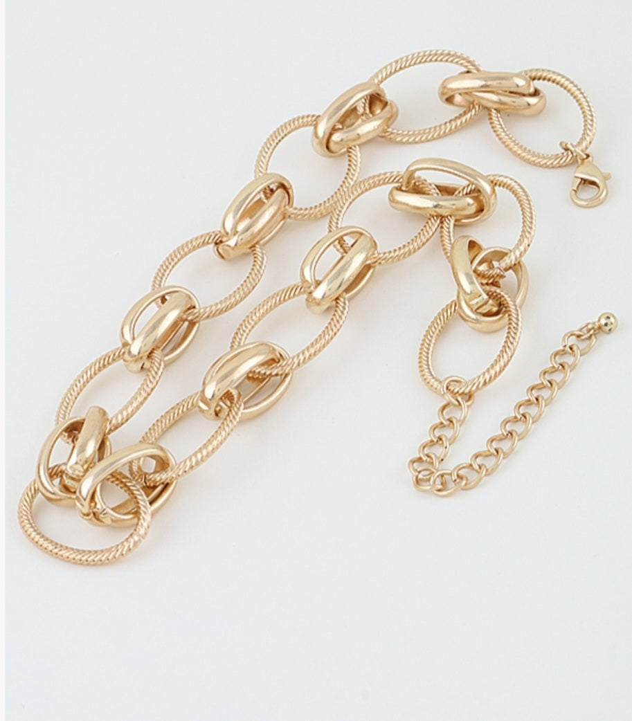 Matte Finish Link Necklace