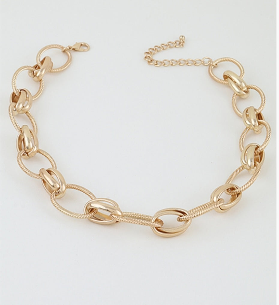 Matte Finish Link Necklace