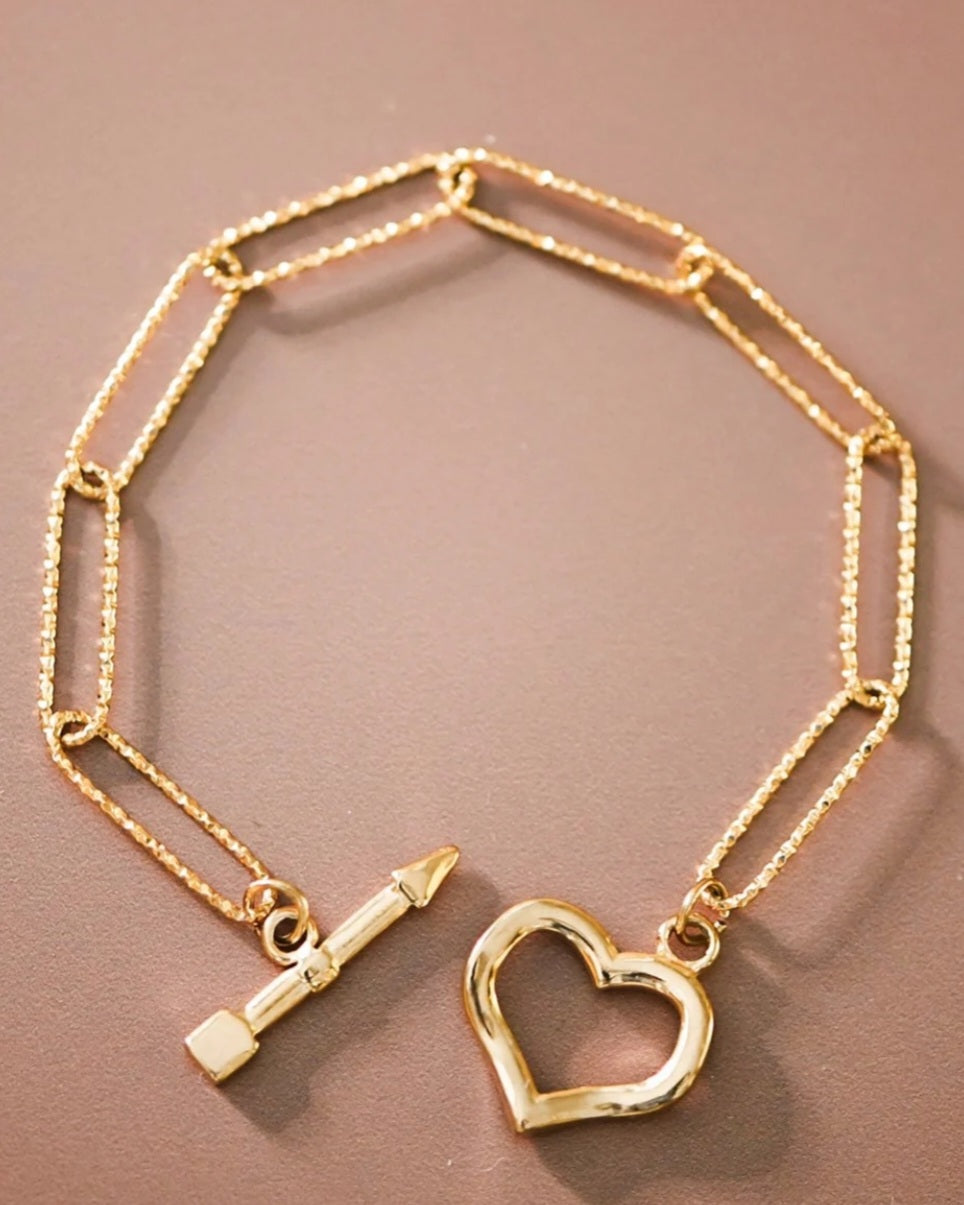 Toggle Heart link Bracelet - Goldie B & Co Boutique  