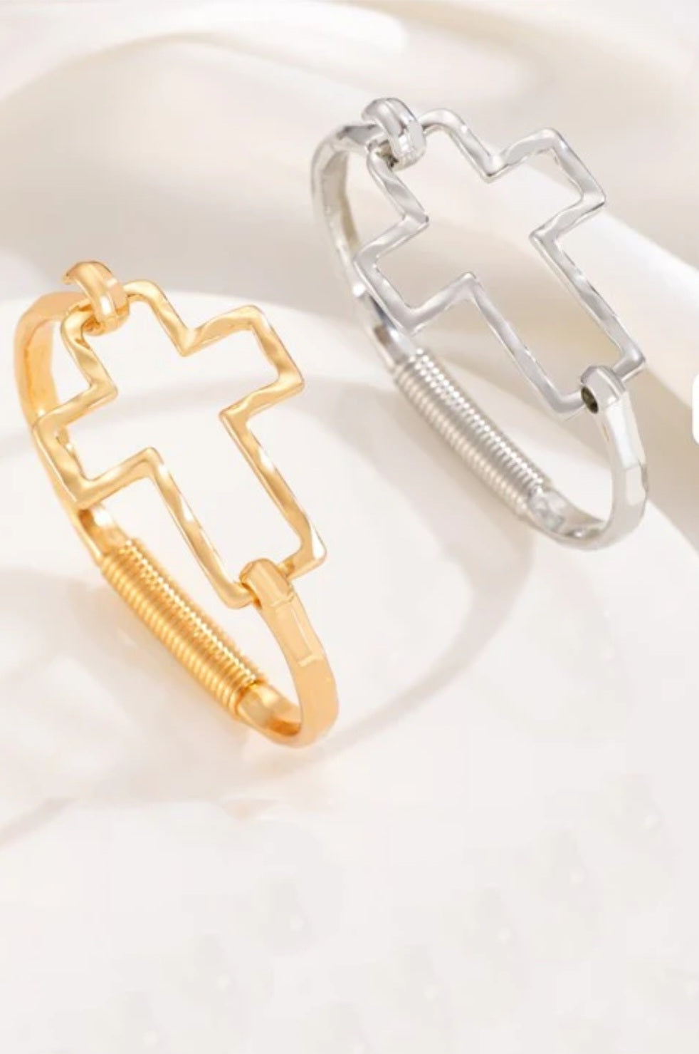 Hammered Cross Bracelet - Goldie B & Co Boutique  