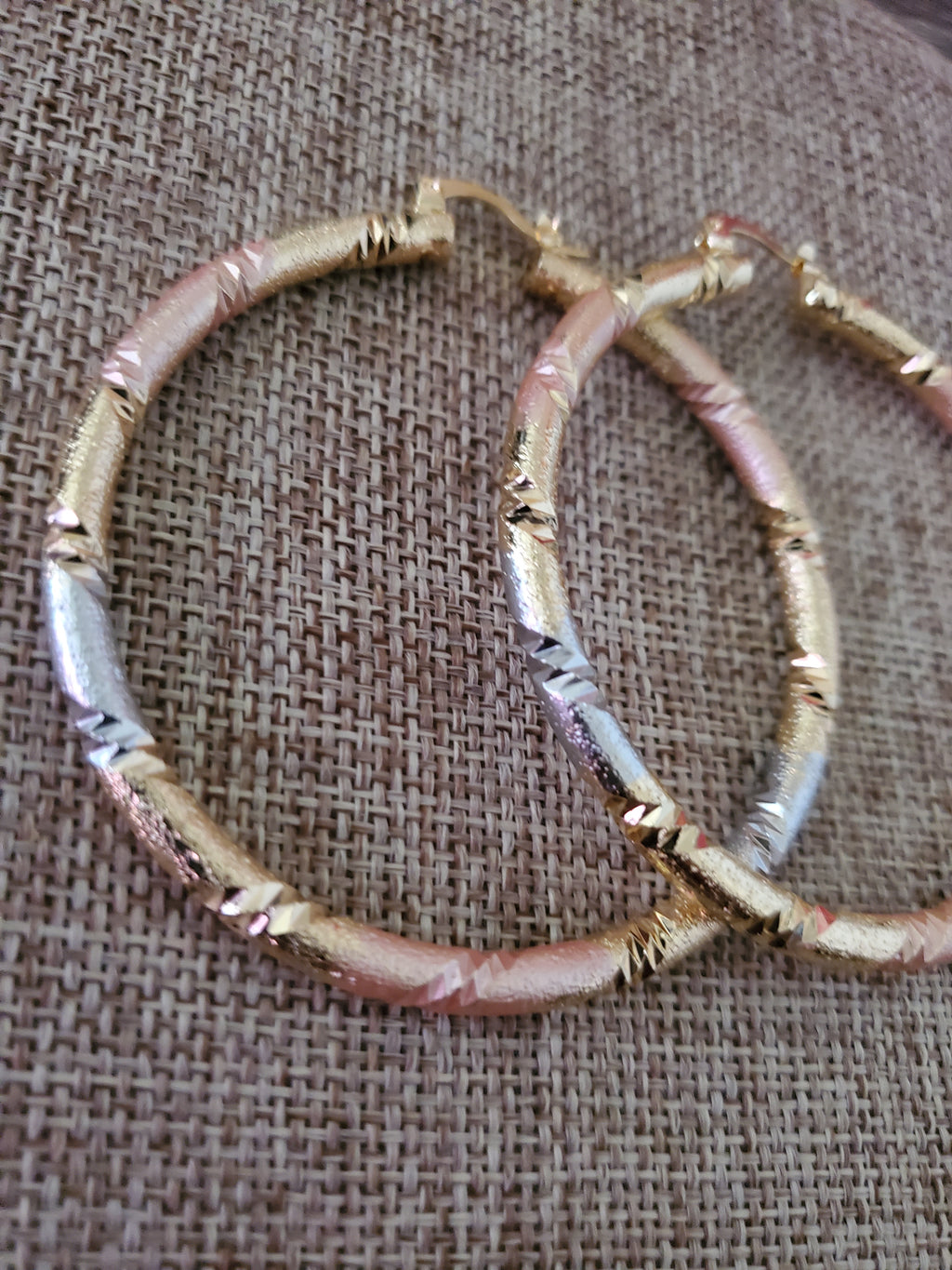 DC Etched Tri-Color Hoops - Goldie B & Co Boutique