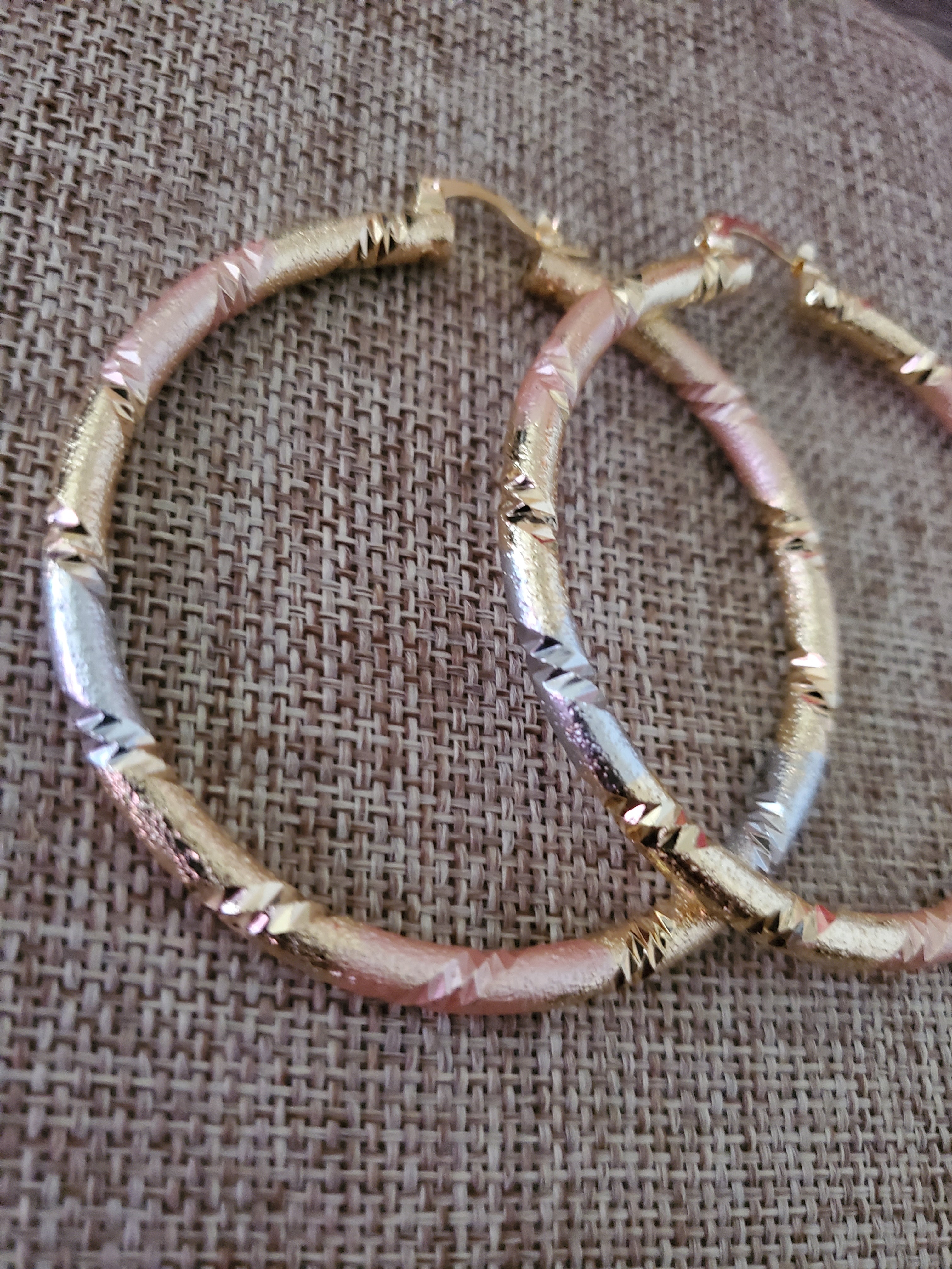 DC Etched Tri-Color Hoops - Goldie B & Co Boutique