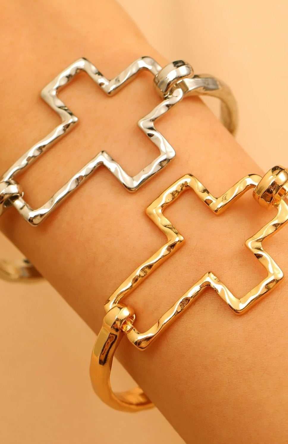 Hammered Cross Bracelet - Goldie B & Co Boutique  