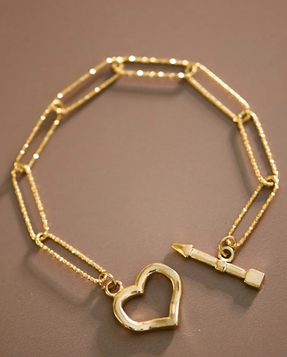 Toggle Heart link Bracelet - Goldie B & Co Boutique  
