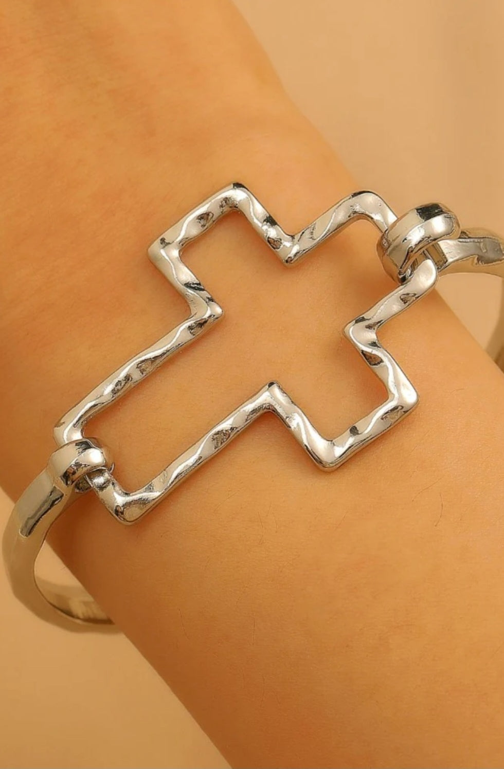 Hammered Cross Bracelet - Goldie B & Co Boutique  