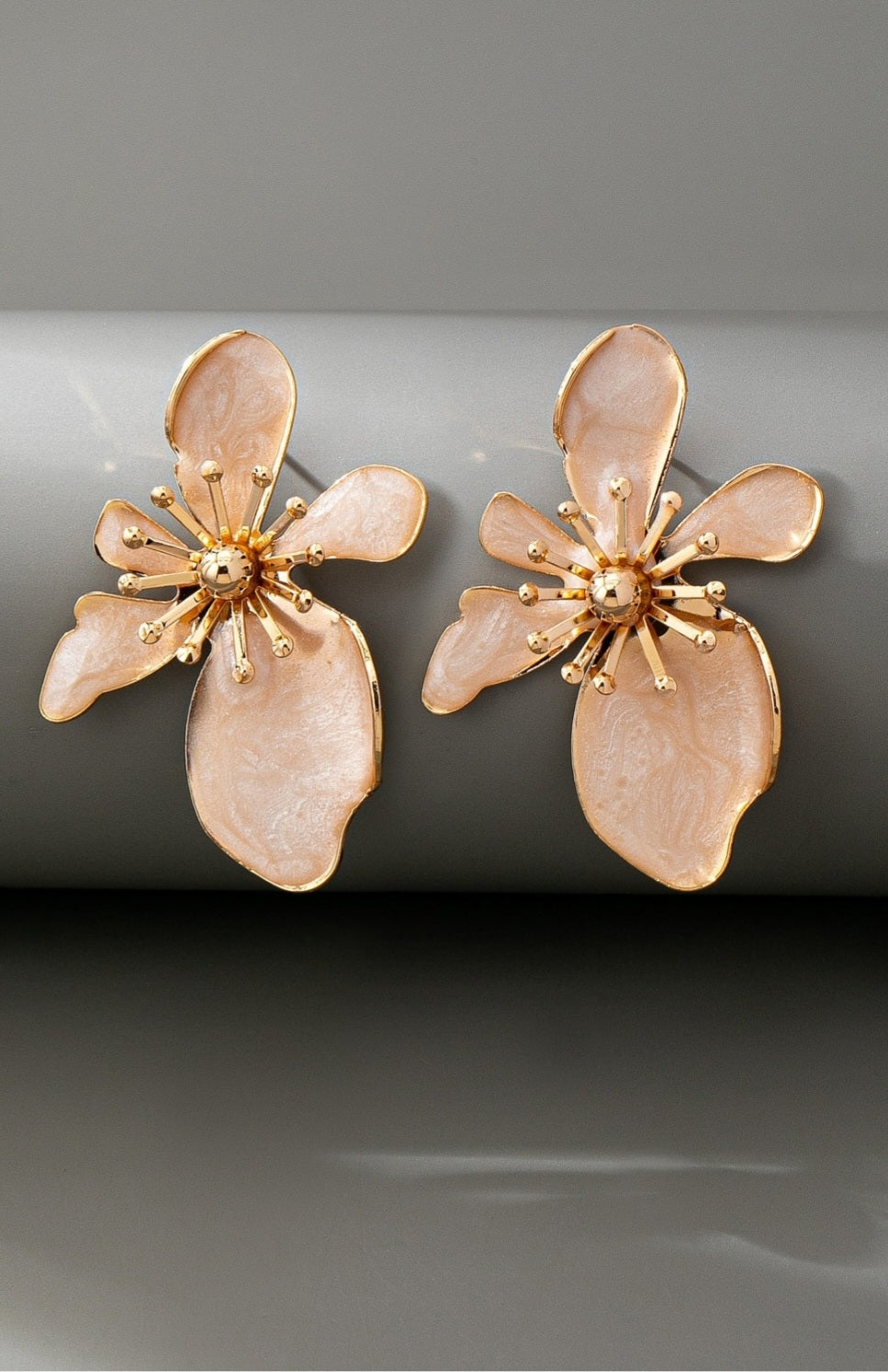 Epoxy Flower Stud Earrings - Goldie B & Co Boutique  